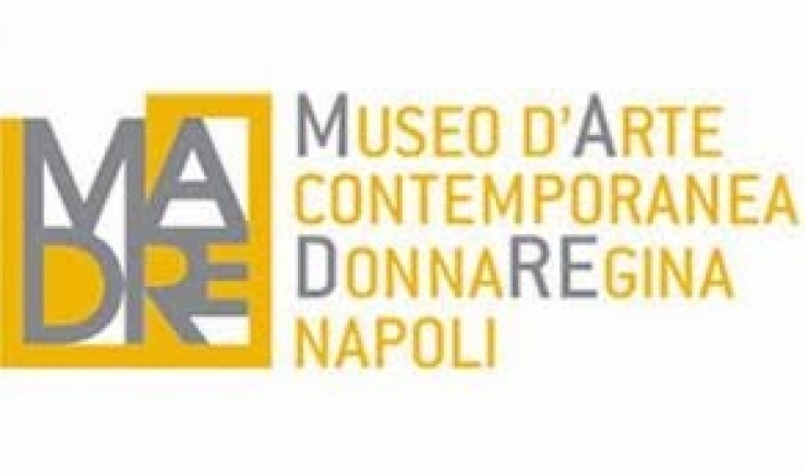 Museo Madre Napoli &quot;TUTTO-IN-UNO&quot;